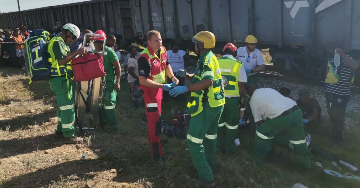 DA applauds EMS service after horror taxi and train collision