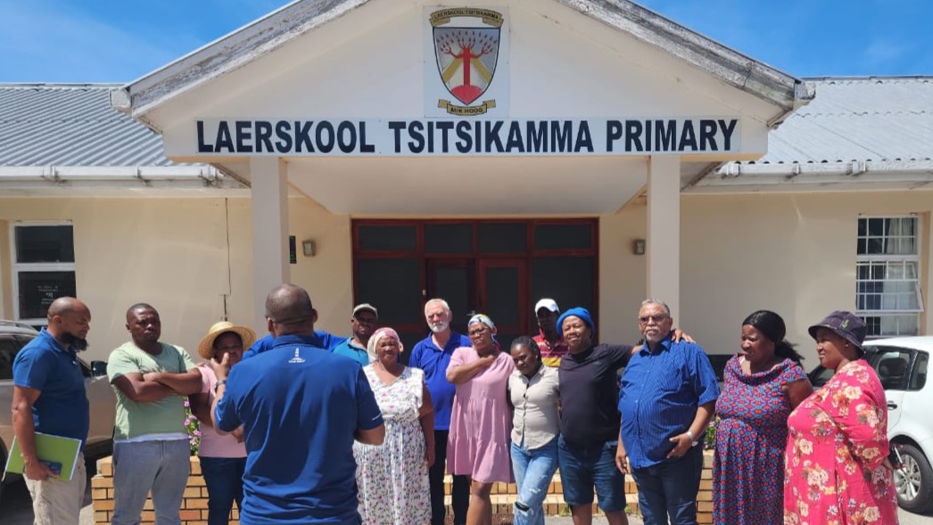 Uncaring Education Department kicks out Tsitsikamma Primary School learners